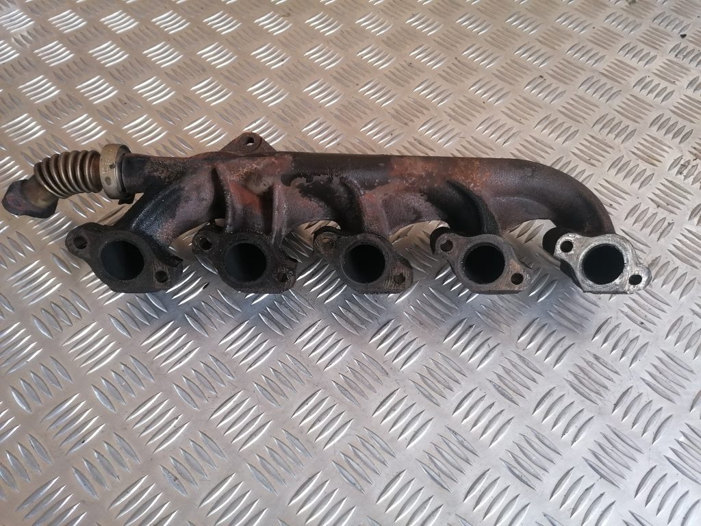 Izplūdes kolektors priekš VOLVO V70 2004