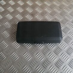 Bagāžnieka nodalījuma apdares vāciņš priekš VOLVO V70 2004