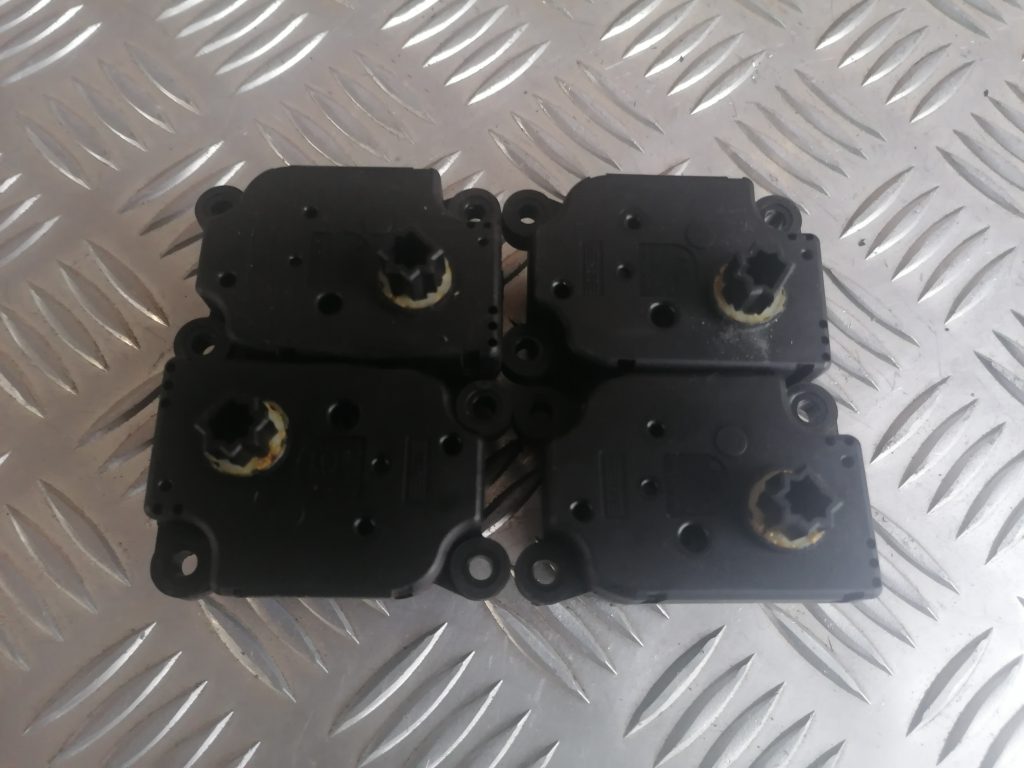 Apsildes sistēmas aktuators priekš FORD C-MAX 2011