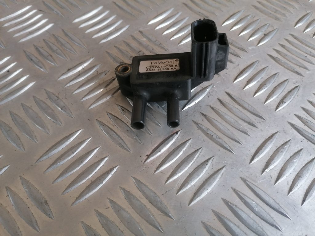 Izplūdes gāzu spiediena sensors priekš FORD C-MAX 2011 2 Izplūdes gāzu spiediena sensors priekš FORD C-MAX 2011