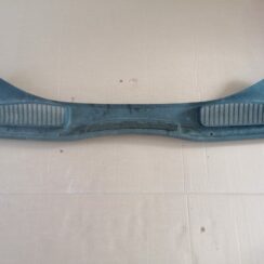 Vējstikla uzlikas (deflektora) režģis priekš FORD C-MAX 2011