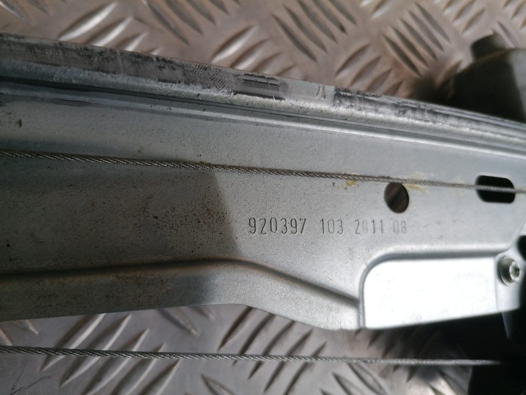 Stikla pacelšanas mehānisms aizmugurējais kreisais priekš FORD C-MAX 2011 3 Stikla pacelšanas mehānisms aizmugurējais kreisais priekš FORD C-MAX 2011