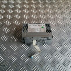 Automašīnas radio priekš SAAB 9-3 2002