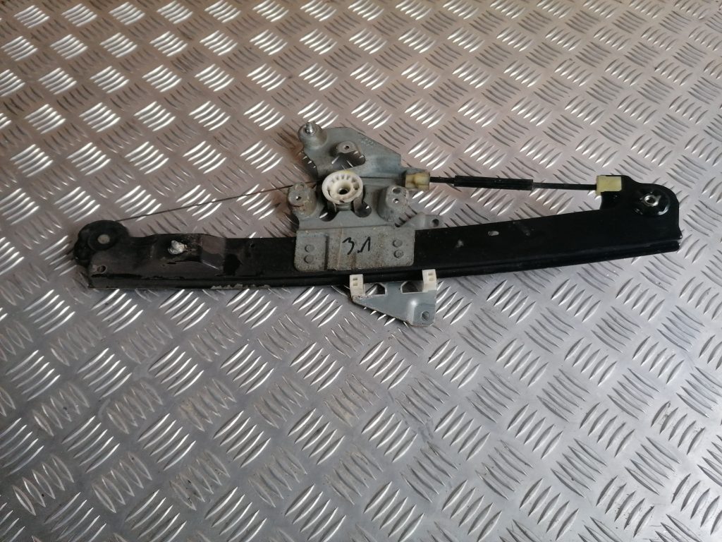 Stikla pacelšanas mehānisms aizmugurējais kreisais priekš SAAB 9-3 2002 1 Stikla pacelšanas mehānisms aizmugurējais kreisais priekš SAAB 9-3 2002