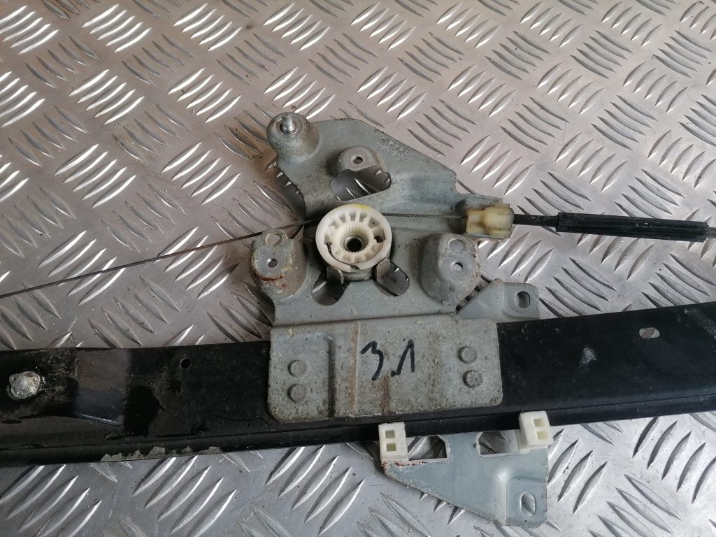 Stikla pacelšanas mehānisms aizmugurējais kreisais priekš SAAB 9-3 2002 3 Stikla pacelšanas mehānisms aizmugurējais kreisais priekš SAAB 9-3 2002