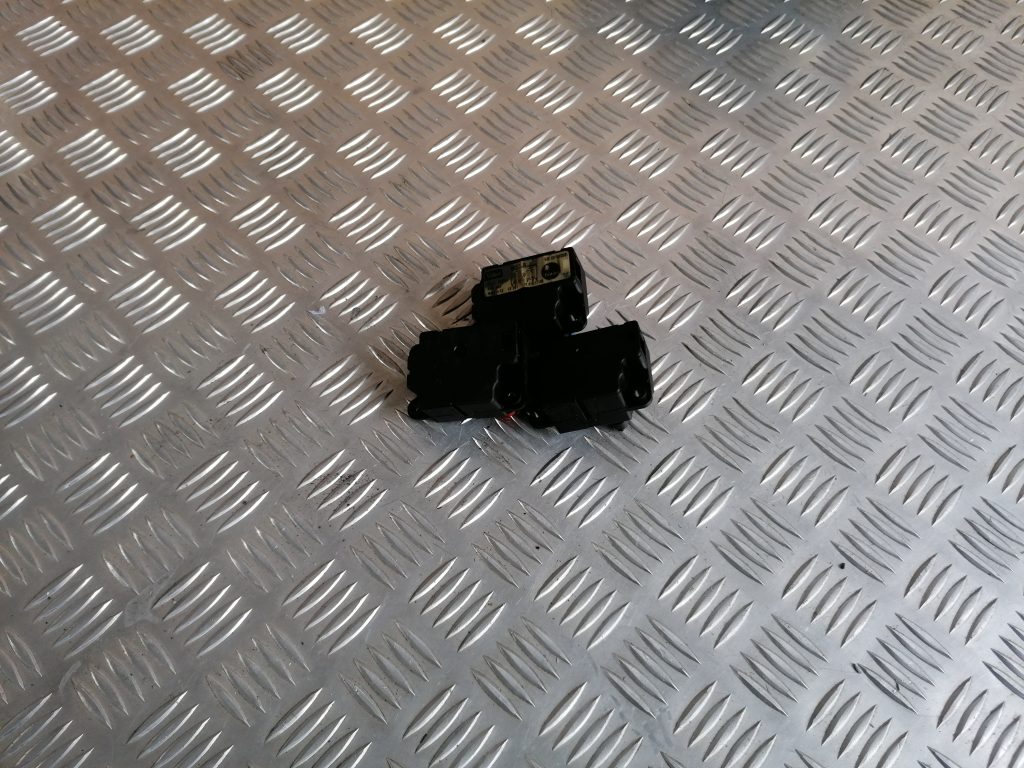 Apsildes sistēmas aktuators priekš SAAB 9-3 2002