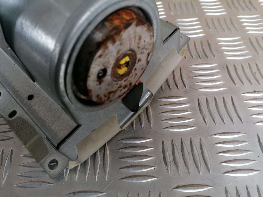 Mērinstrumentu paneļa drošības spilvens priekš SAAB 9-3 2002 4 Mērinstrumentu paneļa drošības spilvens priekš SAAB 9-3 2002