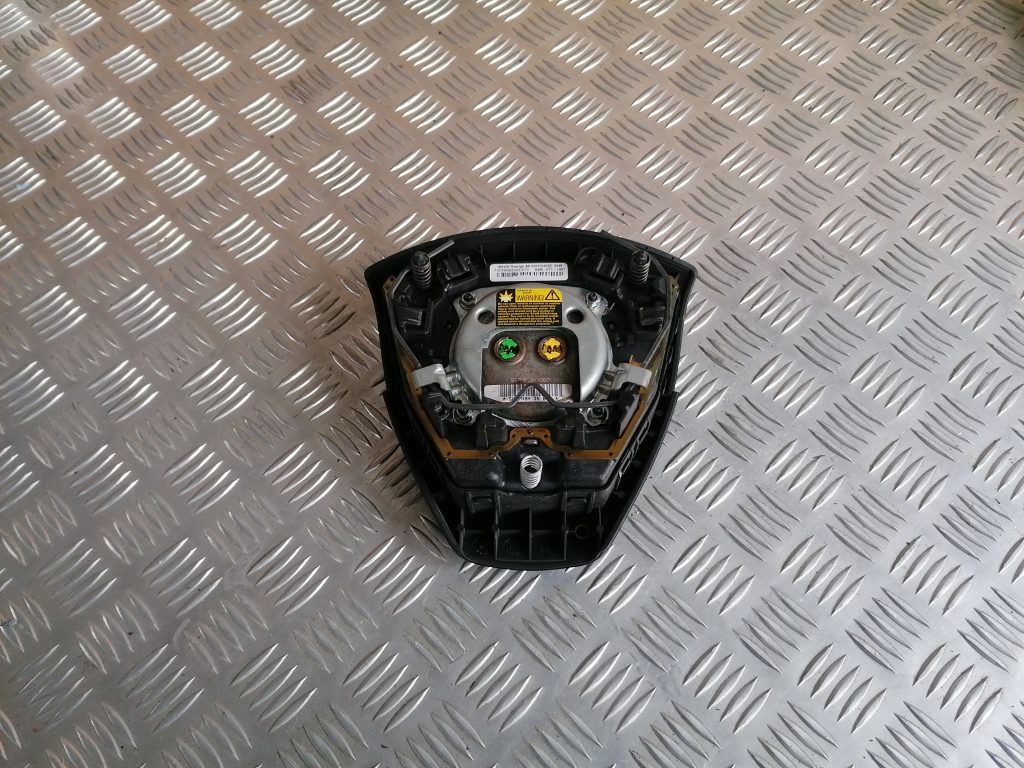 Stūres drošības spilvens priekš SAAB 9-3 2002 2 Stūres drošības spilvens priekš SAAB 9-3 2002