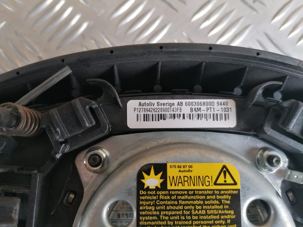 Stūres drošības spilvens priekš SAAB 9-3 2002 4 Stūres drošības spilvens priekš SAAB 9-3 2002