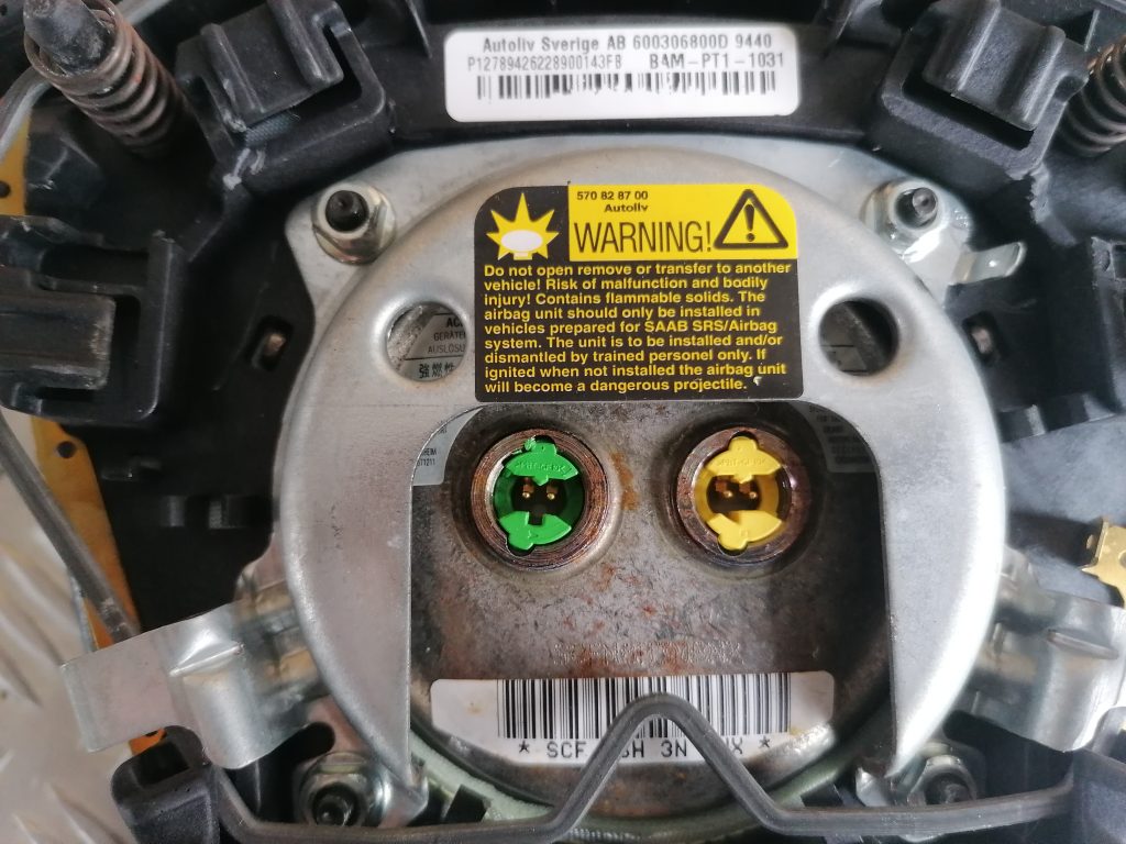 Stūres drošības spilvens priekš SAAB 9-3 2002 5 Stūres drošības spilvens priekš SAAB 9-3 2002