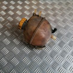 Dzesēšanas šķidruma tvertne priekš SAAB 9-3 2002