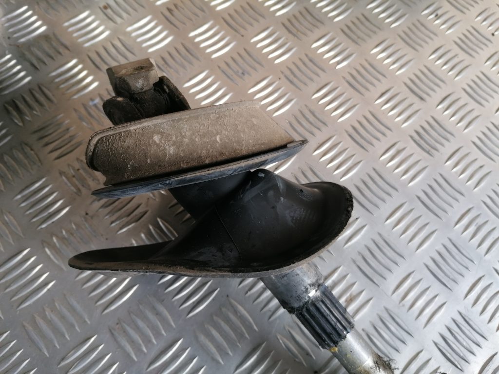 Stūres statne priekš SAAB 9-3 2002 3 Stūres statne priekš SAAB 9-3 2002