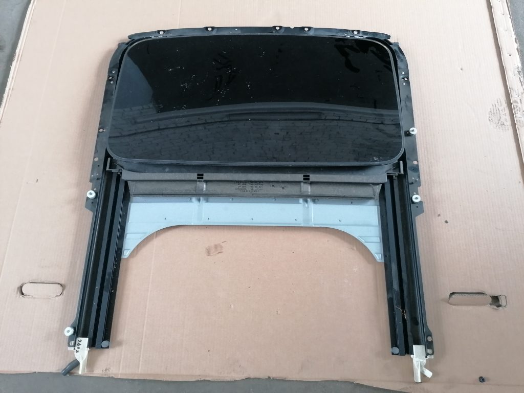 Lūka priekš SAAB 9-3 2002 1 Lūka priekš SAAB 9-3 2002