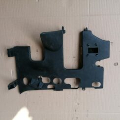 Mērinstrumentu paneļa apakšēja apdare priekš SAAB 9-3 2002