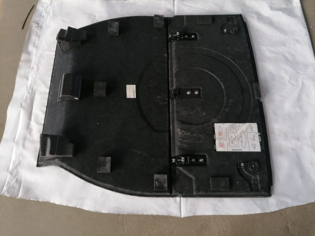 Bagāžnieka grīda priekš VOLVO S80 2007 GREY 2 Bagāžnieka grīda priekš VOLVO S80 2007 GREY