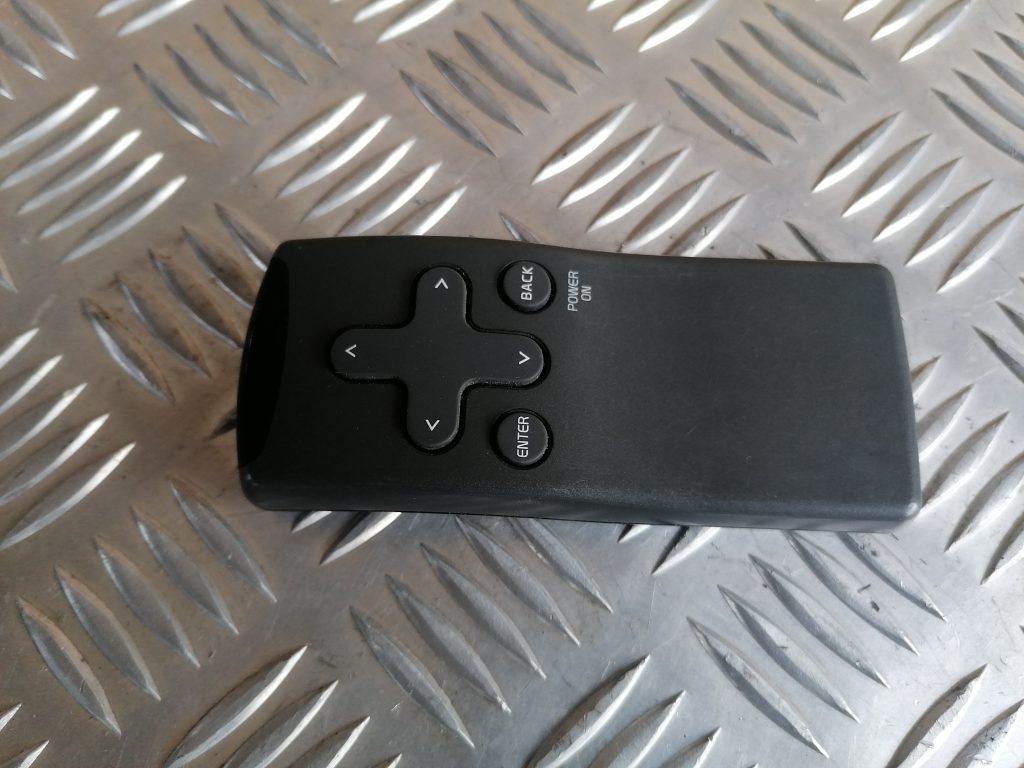 Navigācijas vadības pults priekš VOLVO S80 2007 GREY