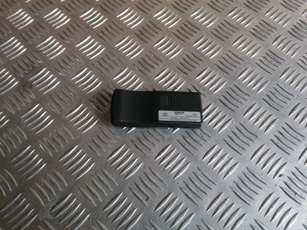 Navigācijas vadības pults priekš VOLVO S80 2007 GREY