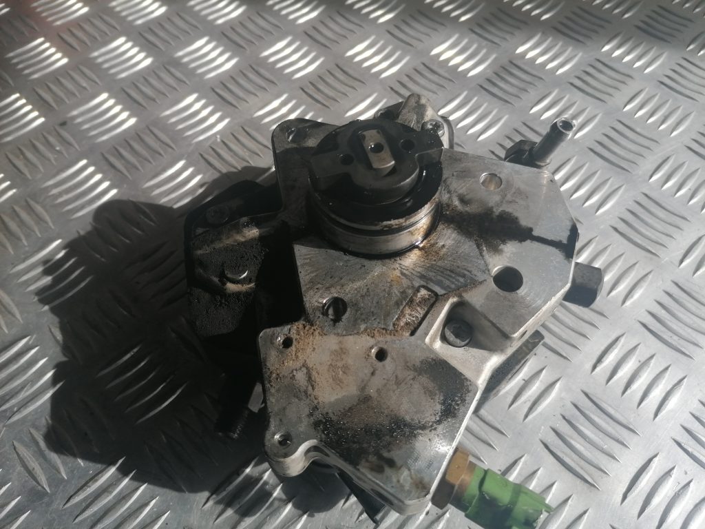 Augstspiediena degvielas sūknis priekš VOLVO S80 2007 GREY 2 Augstspiediena degvielas sūknis priekš VOLVO S80 2007 GREY