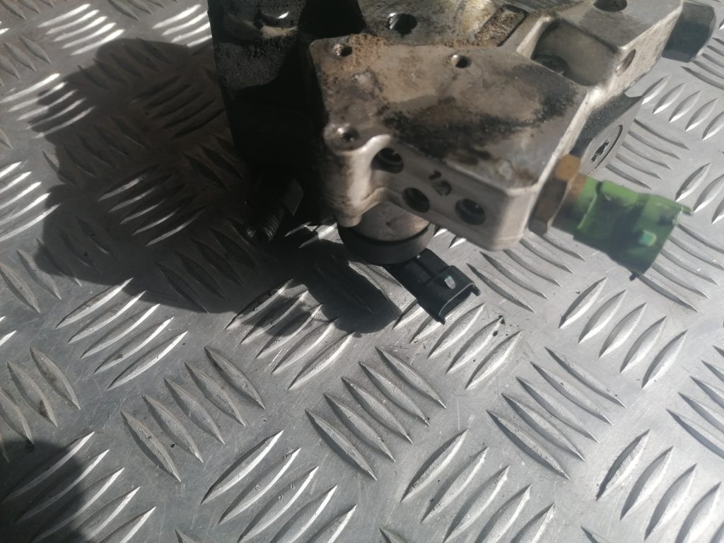 Augstspiediena degvielas sūknis priekš VOLVO S80 2007 GREY 5 Augstspiediena degvielas sūknis priekš VOLVO S80 2007 GREY