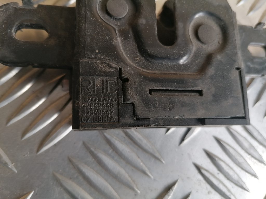 Pārsega slēdzene priekš VOLVO S80 2007 GREY 2 Pārsega slēdzene priekš VOLVO S80 2007 GREY