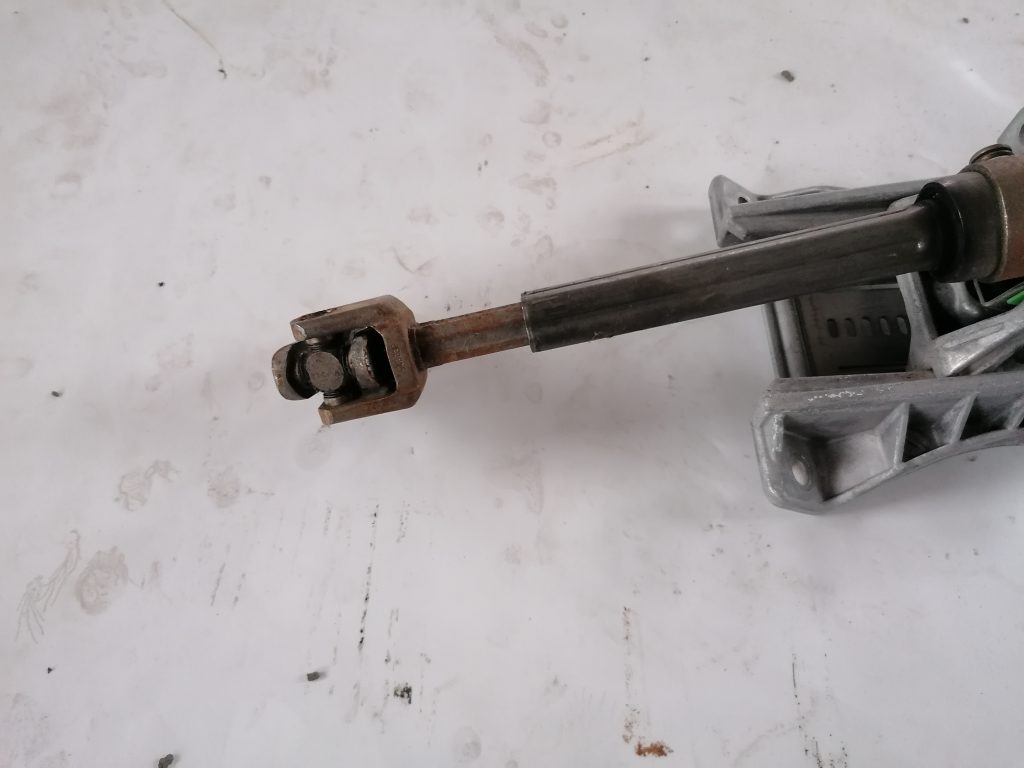 Stūres statne priekš VOLVO S80 2007 GREY