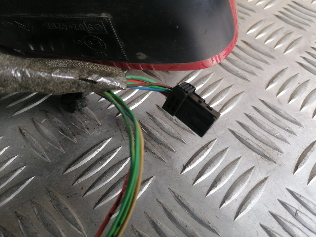 Ārējais spogulis, pa kreisi priekš CITROEN C4 2006