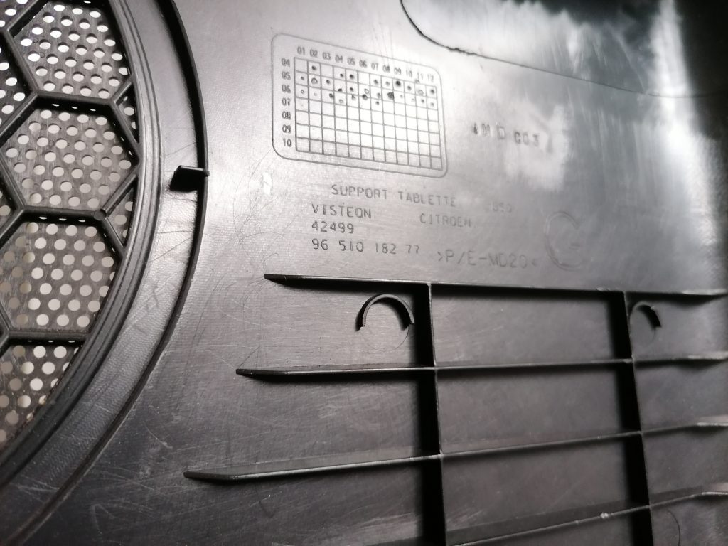 Aizmugurēja sēdekļa atzveltnes plastmasas uzlika priekš CITROEN C4 2006