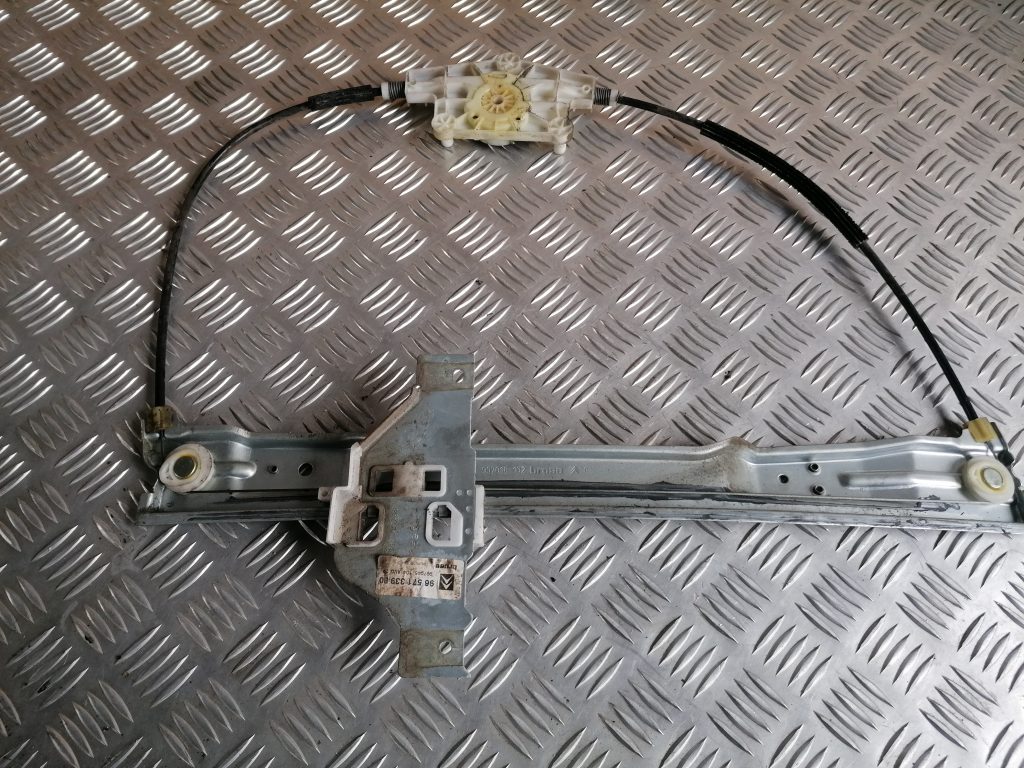 Stikla pacelšanas mehānisms priekšējais labais priekš CITROEN C4 2006