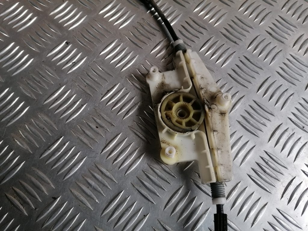 Stikla pacelšanas mehānisms priekšējais labais priekš CITROEN C4 2006