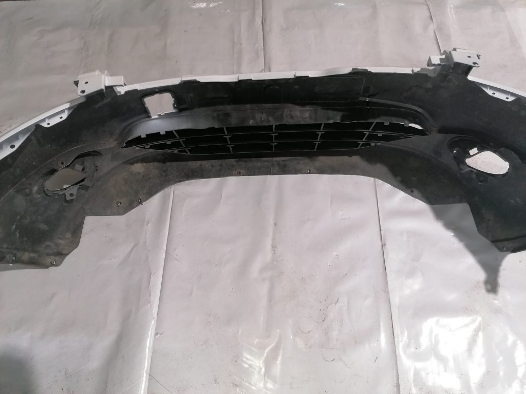 Priekšējais buferis priekš Nissan Qashqai 2010-2014 62022BR10H 5 Priekšējais buferis priekš Nissan Qashqai 2010-2014 62022BR10H