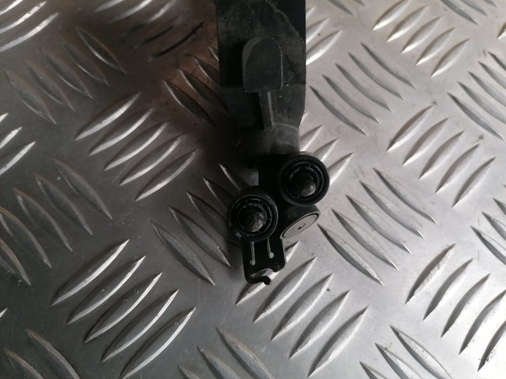 Lukturu mazgātāja sprausla priekš VOLVO C30 2008 TURQUOISE 3 Lukturu mazgātāja sprausla priekš VOLVO C30 2008 TURQUOISE