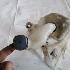 Mazgātāja šķidruma tvertne priekš VOLVO C30 2008 TURQUOISE