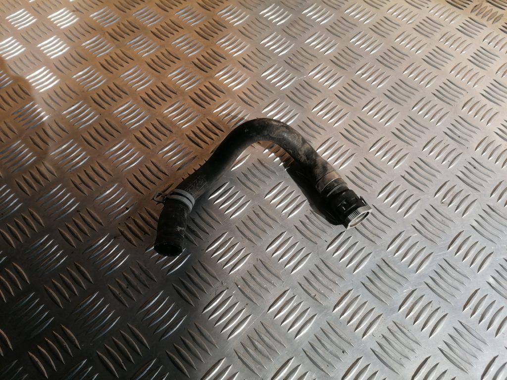 Dzesēšanas caurule priekš VOLVO C30 2008 TURQUOISE