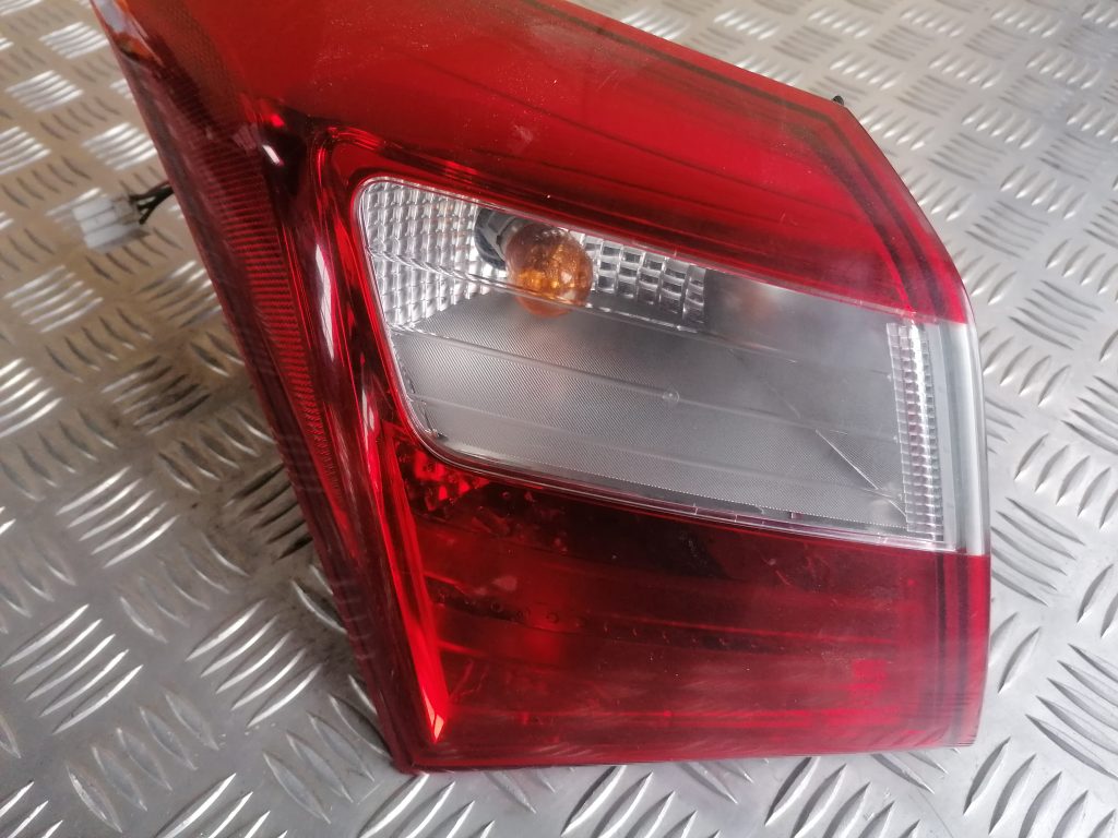 Aizmugurējais kreisais lukturis priekš HYUNDAI I30 2012 2 Aizmugurējais kreisais lukturis priekš HYUNDAI I30 2012