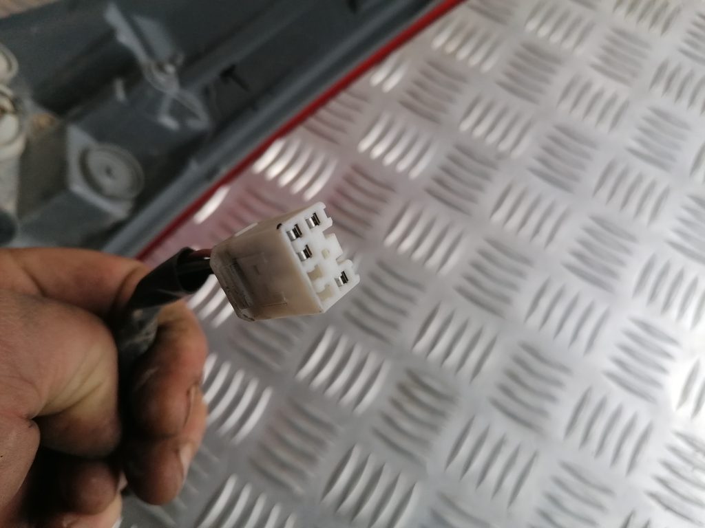 Aizmugurējais kreisais lukturis priekš HYUNDAI I30 2012 3 Aizmugurējais kreisais lukturis priekš HYUNDAI I30 2012