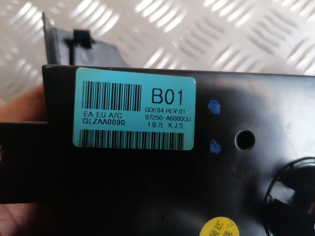 Klimata kontroles bloks priekš HYUNDAI I30 2012 8 Klimata kontroles bloks priekš HYUNDAI I30 2012