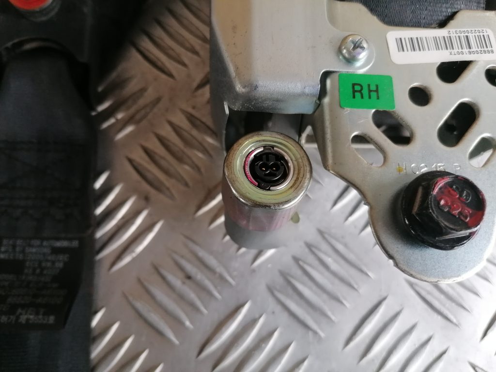 Priekšējā kreisā drošības josta priekš HYUNDAI I30 2012 3 Priekšējā kreisā drošības josta priekš HYUNDAI I30 2012