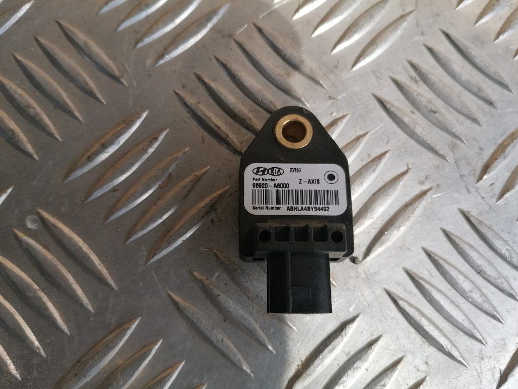 Drošības spilvena trieciensensors priekš HYUNDAI I30 2012 2 Drošības spilvena trieciensensors priekš HYUNDAI I30 2012