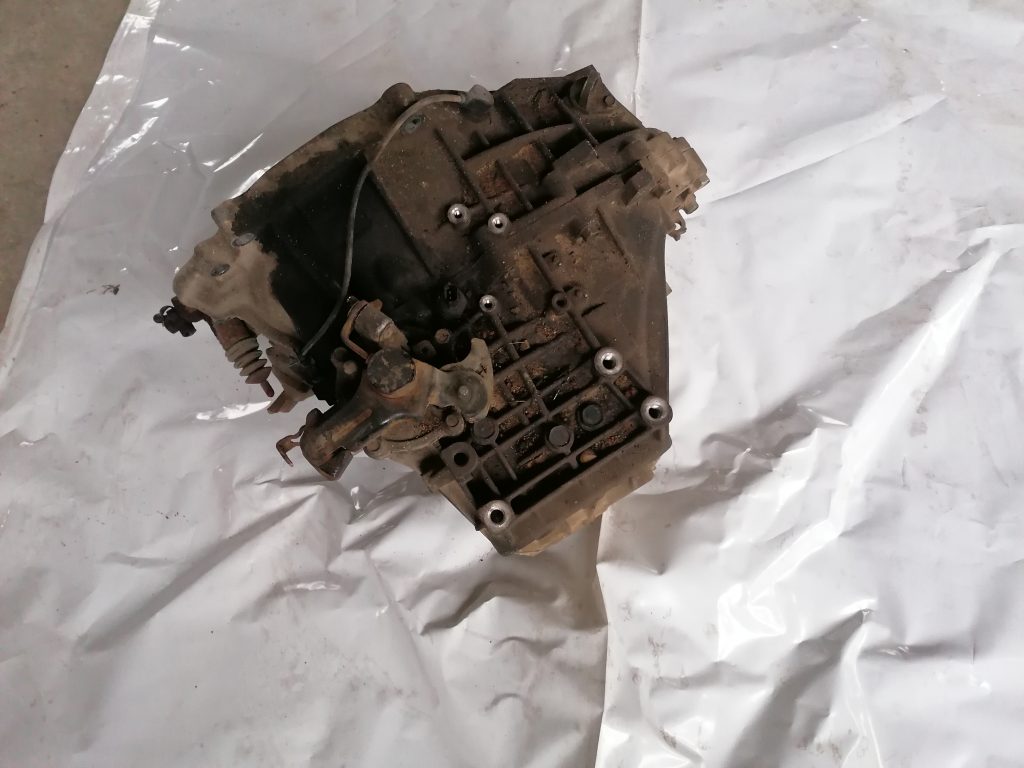 Mehāniska pārnesumkārba priekš HYUNDAI I30 2012 5 Mehāniska pārnesumkārba priekš HYUNDAI I30 2012