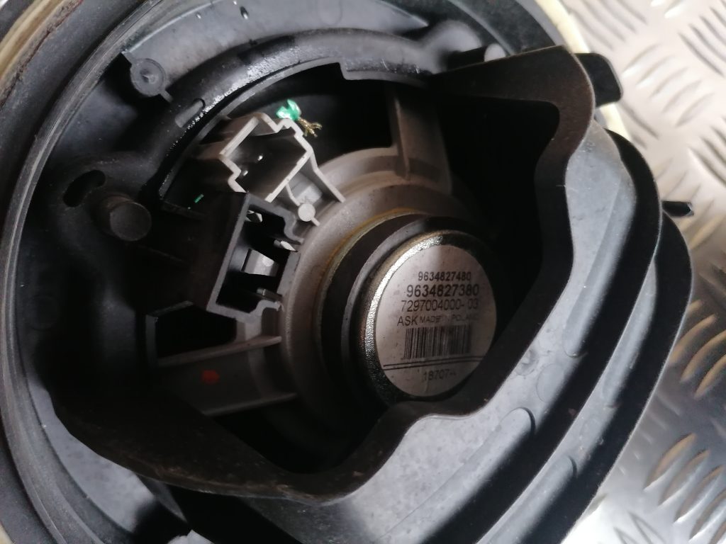 Durvju skaļrunis, apakšā priekš CITROEN PICASSO 2007