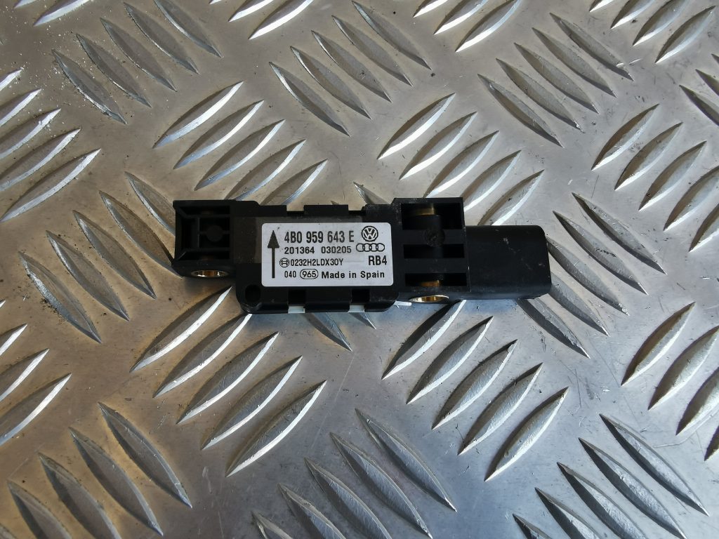 Drošības spilvena trieciensensors priekš VW PHAETON 2005