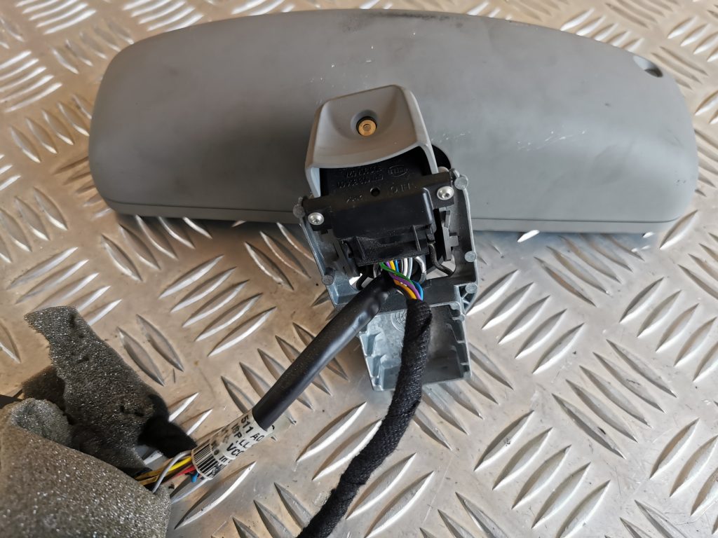 Salona atpakaļskata spogulis priekš VW PHAETON 2005 3 Salona atpakaļskata spogulis priekš VW PHAETON 2005