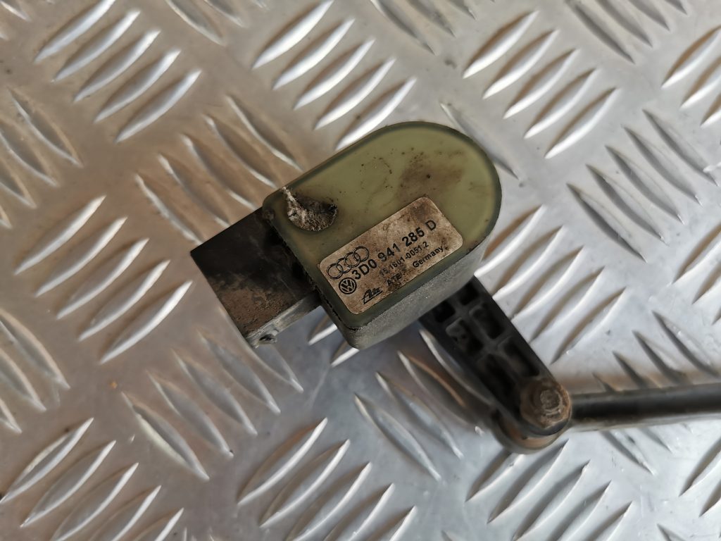 Lukturu diapazona korekcijas sensors, priekšā priekš VW PHAETON 2005 3 Lukturu diapazona korekcijas sensors, priekšā priekš VW PHAETON 2005