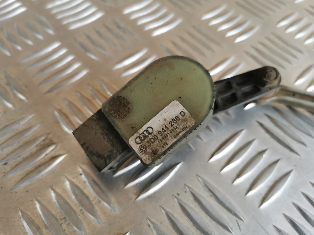 Lukturu diapazona korekcijas sensors, priekšā priekš VW PHAETON 2005 3 Lukturu diapazona korekcijas sensors, priekšā priekš VW PHAETON 2005