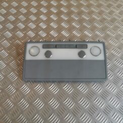 Aizmugurējo sēdvietu apgaismojums priekš VW PHAETON 2005