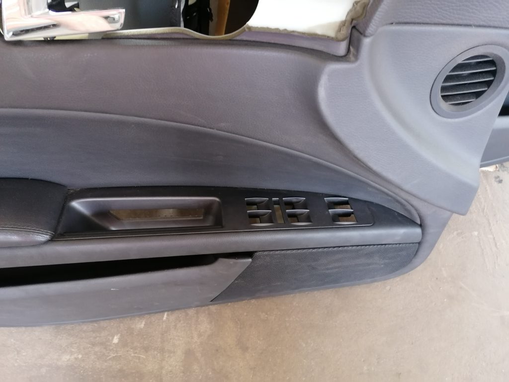 Sēdekļu komplekts priekš VW PHAETON 2005 8 Sēdekļu komplekts priekš VW PHAETON 2005