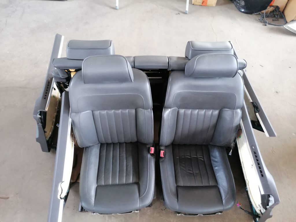 Sēdekļu komplekts priekš VW PHAETON 2005 2 Sēdekļu komplekts priekš VW PHAETON 2005