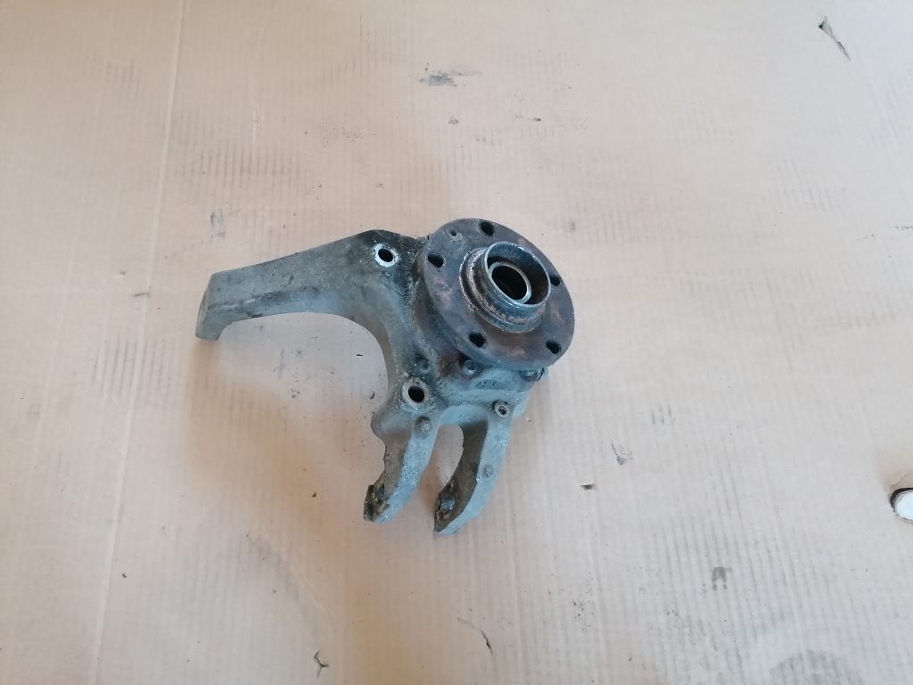 Stūres šarnīrs aizmugurē pa kreisi priekš VW PHAETON 2005 2 Stūres šarnīrs aizmugurē pa kreisi priekš VW PHAETON 2005