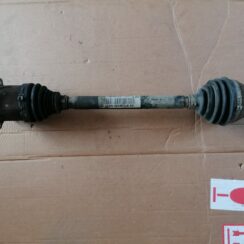 Pusass priekšējā kreisā priekš VW PHAETON 2005