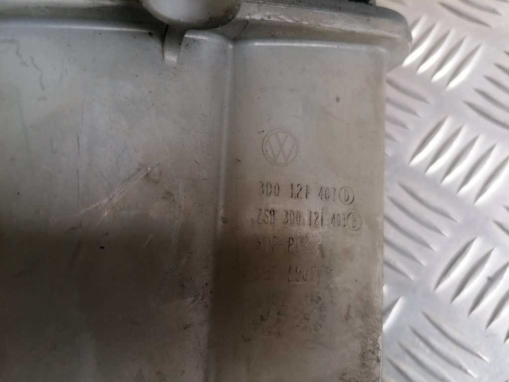 Dzesēšanas šķidruma tvertne priekš VW PHAETON 2005 5 Dzesēšanas šķidruma tvertne priekš VW PHAETON 2005